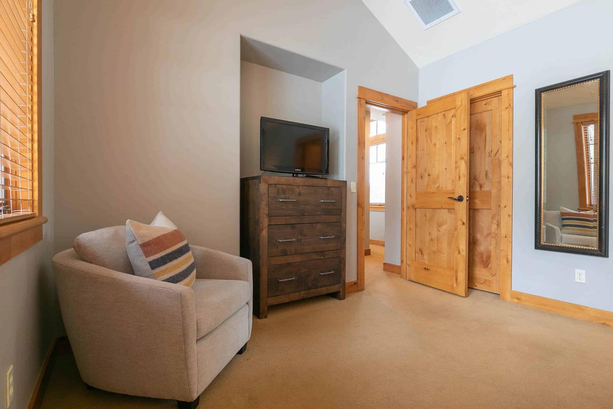 Holiday home The - Golf, Pool, Play - 2-bedroom Truckee