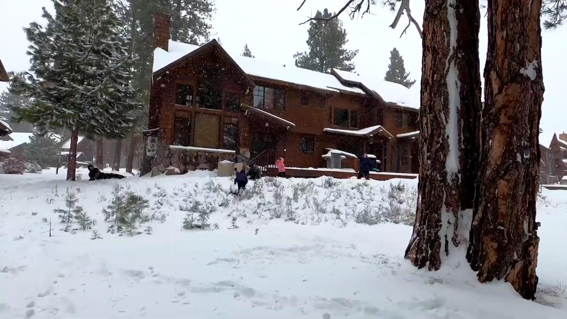 The - Golf, Pool, Play - 2-bedroom Holiday home Truckee